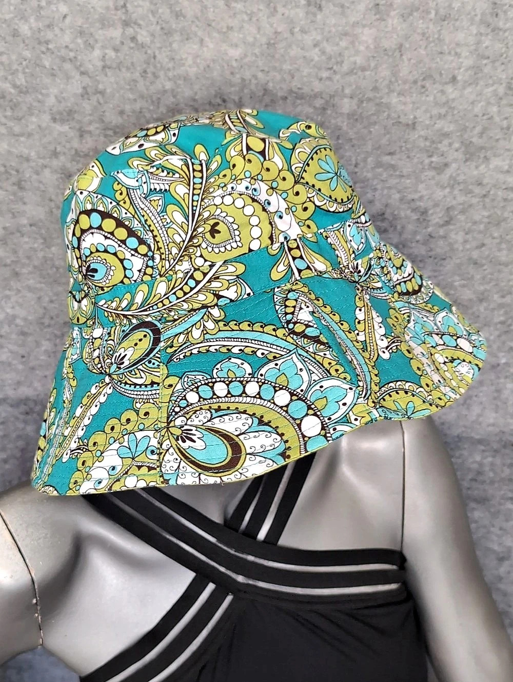 Vera Bradley Peacock Reversible Sun Hat Blue & Green